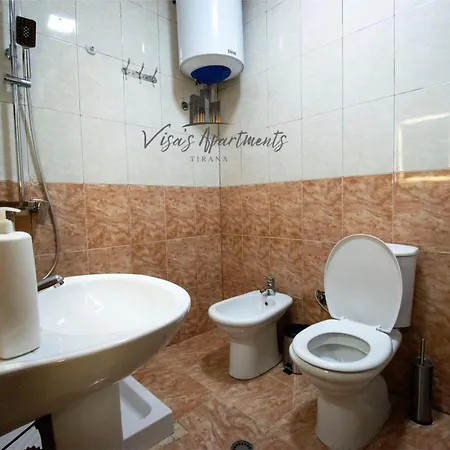Visa's Komuna Apartman Tirana
